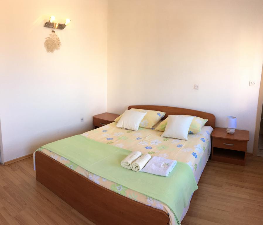Guesthouse Cipre ルンバルダ エクステリア 写真
