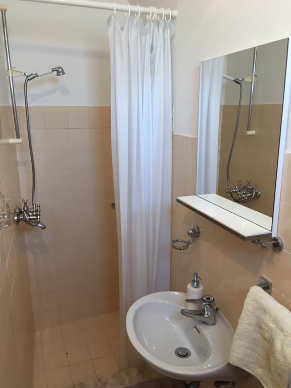 Guesthouse Cipre ルンバルダ エクステリア 写真
