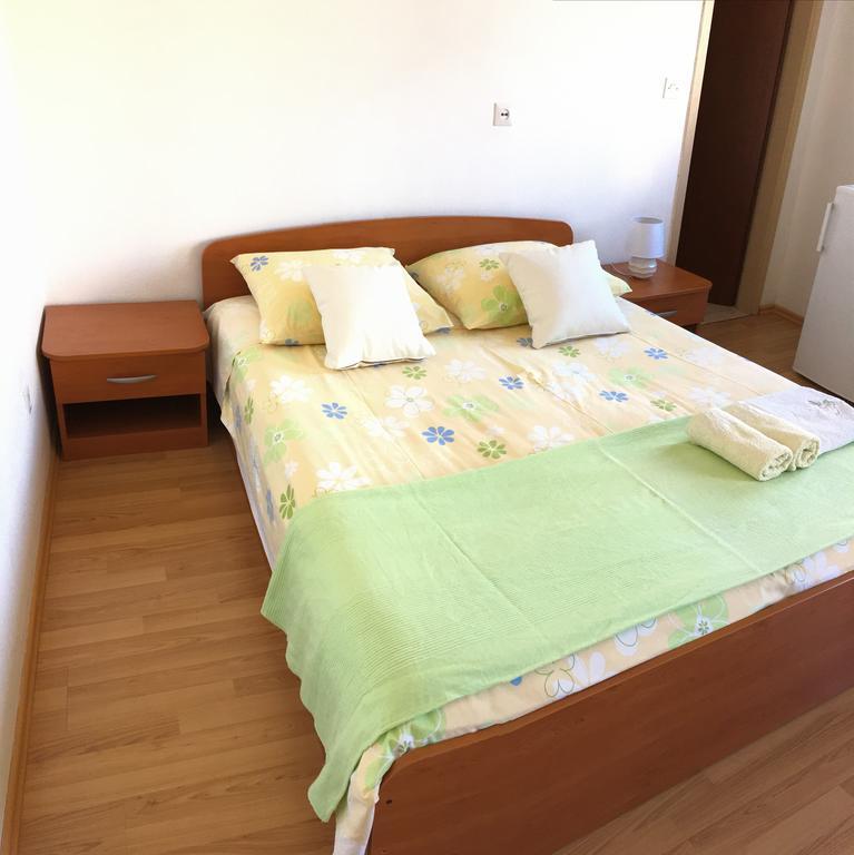 Guesthouse Cipre ルンバルダ エクステリア 写真